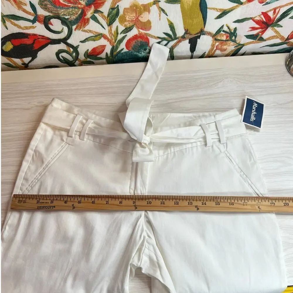 THE LIMITED Cassidy Fit Shorts in White Women's Size 6